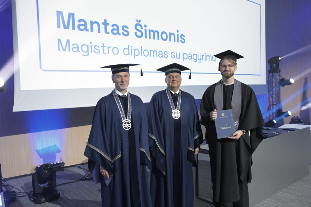 magistras, su pagyrimu